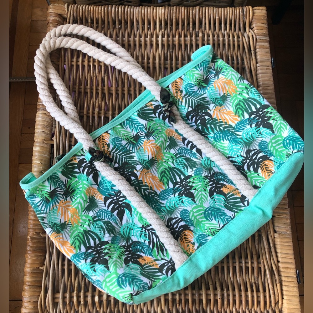 TROPICAL BEACH BAG 🌴